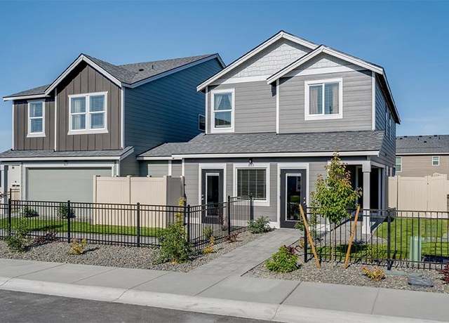 Property at 883 S Zeelar St, Kennewick, WA 99336, 3 beds, 2.5 baths