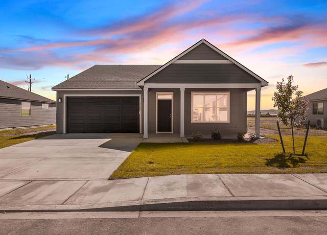 Property at 1603 Diamond Ave, Grandview, WA 98930, 3 beds, 2 baths