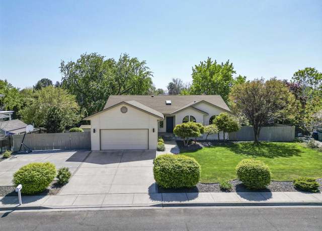 Property at 401 Shaw St, Richland, WA 99354, 5 beds, 3 baths