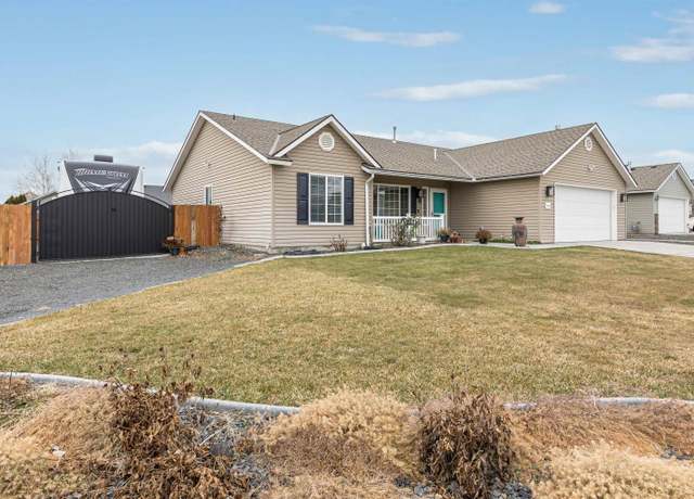Property at 4502 Catalonia Dr, Pasco, WA 99301, 3 beds, 2 baths