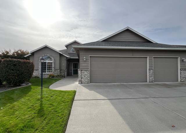 Property at 230 Sun Willows Blvd, Pasco, WA 99301, 3 beds, 2 baths