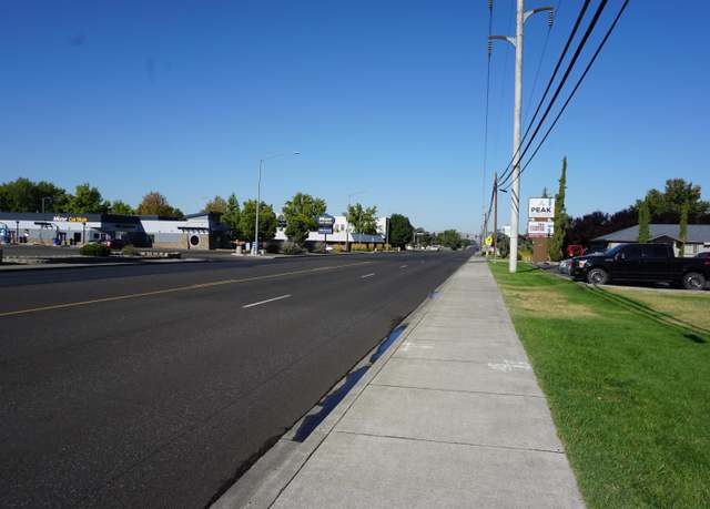 Property at 3801 W Court St, Pasco, WA 99301