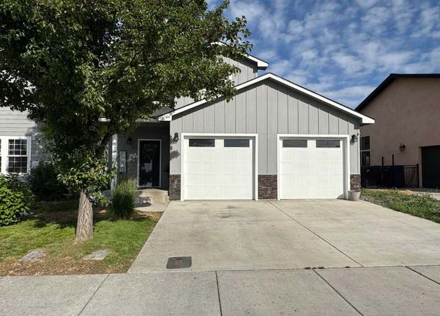 Property at 712 Fountain Blvd, Zillah, WA 98953, 3 beds, 0.5 baths