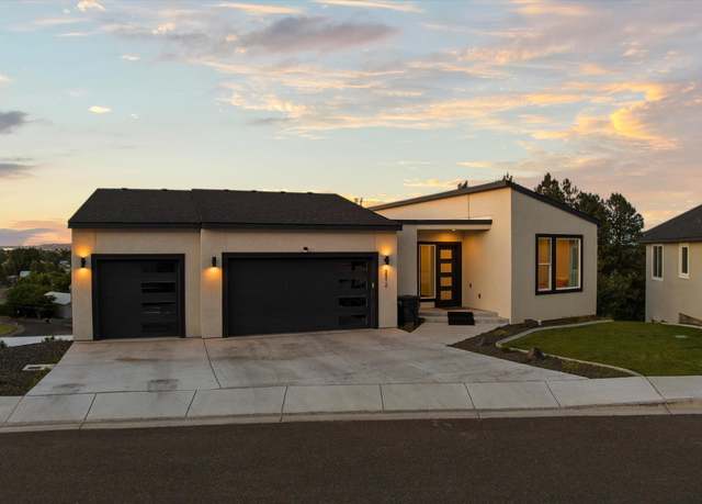 Property at 3312 Bing St, West Richland, WA 99353, 4 beds, 4 baths