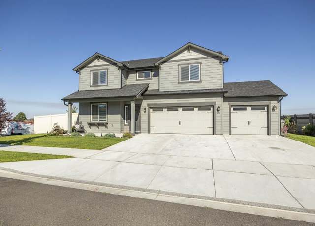 Property at 2903 S Jefferson St, Kennewick, WA 99338, 5 beds, 0.5 baths