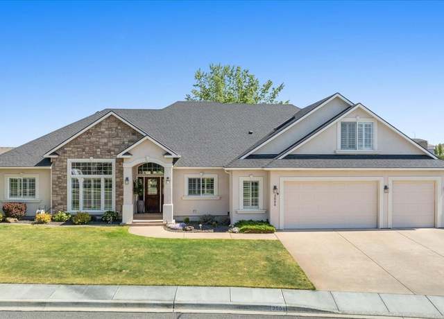 Property at 3008 Bluffs Dr, Richland, WA 99354, 3 beds, 2.5 baths