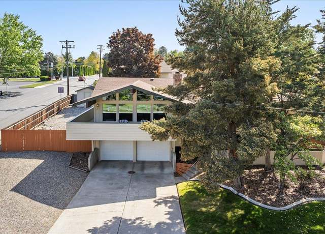 Property at 2390 Carriage Ave, Richland, WA 99354, 5 beds, 3 baths