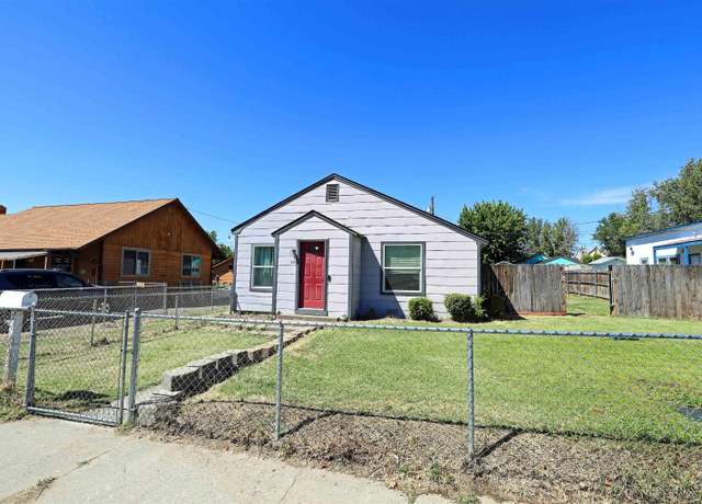 Property at 313 E 5th Ave, Kennewick, WA 99336, 2 beds, 1 bath