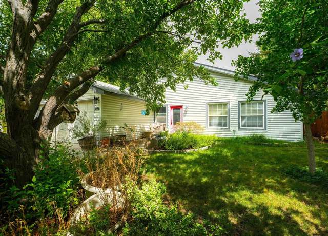 Property at 8712 W Entiat Ave, Kennewick, WA 99338, 3 beds, 2 baths