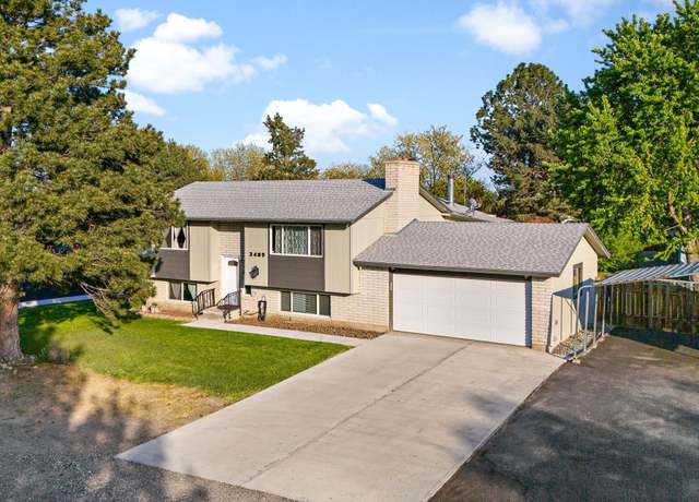 Property at 3405 W 23rd Ave, Kennewick, WA 99337, 4 beds, 2.5 baths