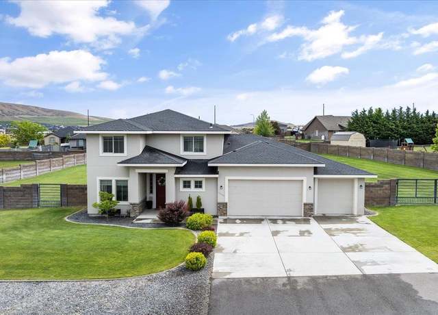 Property at 72502 E Reata Rd, Kennewick, WA 99338, 4 beds, 2.5 baths