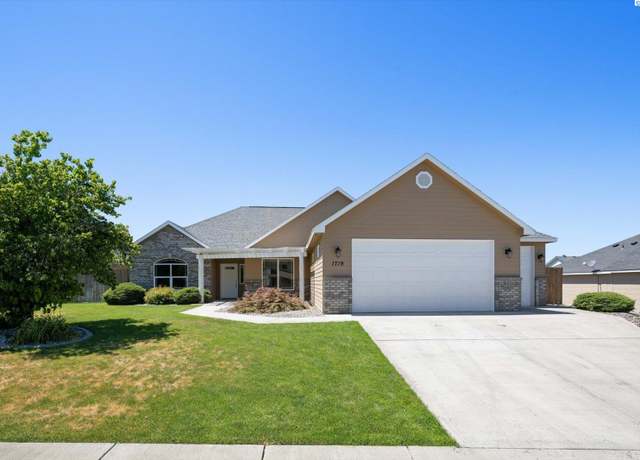 Property at 1719 Sequoia Ave, Richland, WA 99352, 3 beds, 1 bath