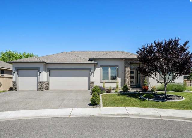 Property at 2312 Coppercreek St, Richland, WA 99354, 3 beds, 2 baths
