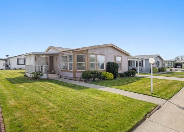 Property at 312 S Columbia Center Blvd. #72 Blvd #72, Kennewick, WA 99336, 2 beds, 2 baths