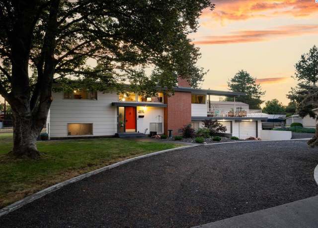 Property at 2041 Davison Ave, Richland, WA 99354, 4 beds, 2.5 baths