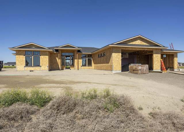 Property at 7008 Grange St, Kennewick, WA 99338, 4 beds, 0.5 baths