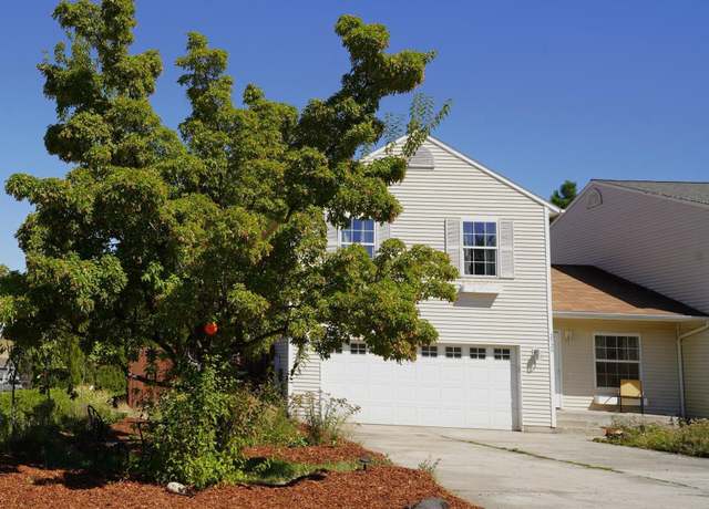 Property at 2520 NW Short Dr, Pullman, WA 99163, 3 beds, 0.5 baths