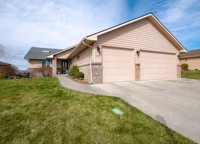 Property at 203 Willow Ct, Pasco, WA 99301, 3 beds, 2 baths