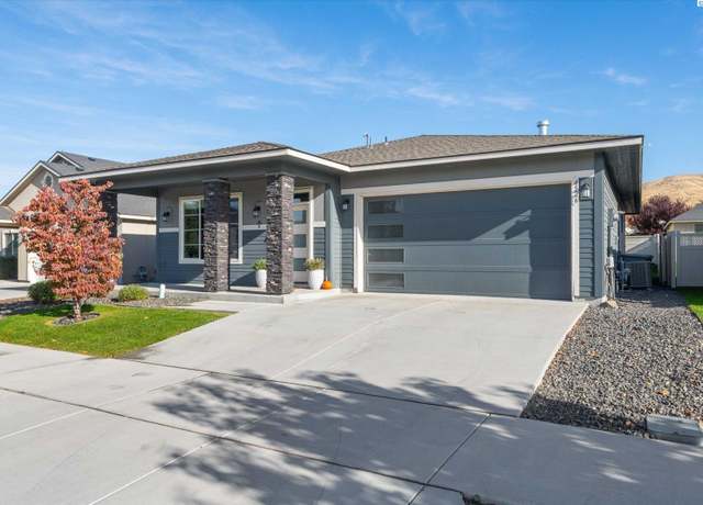 Property at 4526 Barbera St, Richland, WA 99352, 3 beds, 2 baths