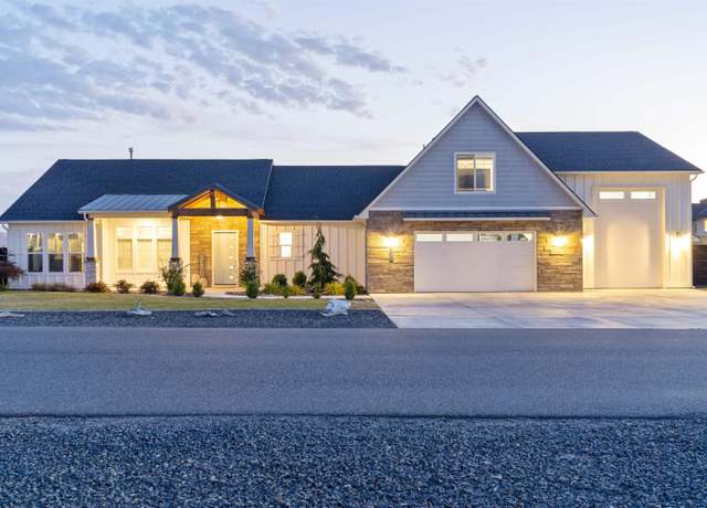 Property at 6514 Eagle Crest Dr, Pasco, WA 99301, 3 beds, 3.5 baths