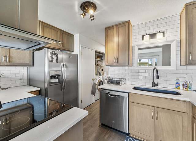 Property at 1311 Goethals Dr Unit E, Richland, WA 99354, 2 beds, 1 bath