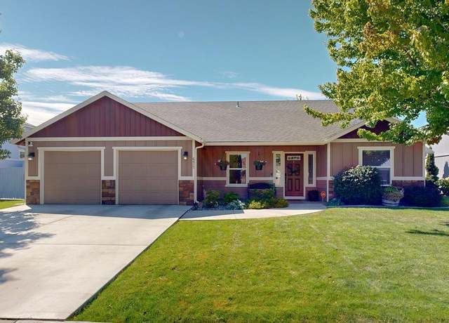 Property at 6415 W 6th Ave, Kennewick, WA 99336, 4 beds, 3 baths