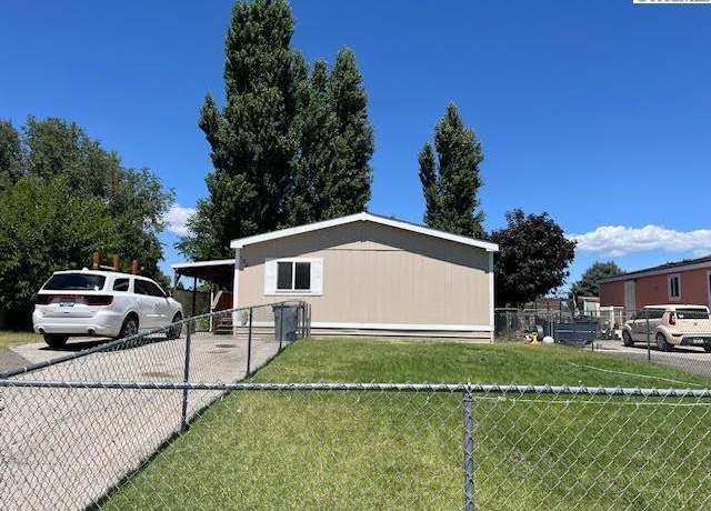 Property at 132 Windhaven Ln, Richland, WA 99352, 3 beds, 2 baths