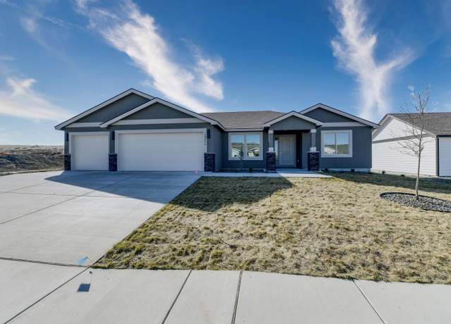 Property at 10406 Coho Dr, Pasco, WA 99301, 4 beds, 2 baths