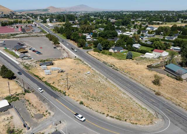 Property at 3700 Arena Rd, West Richland, WA 99353