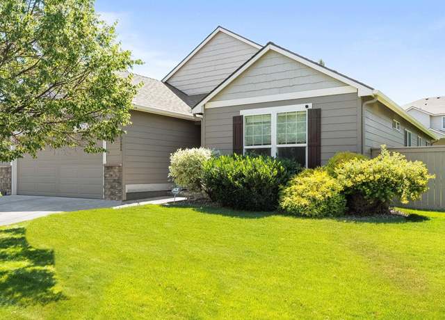 Property at 5511 W 17th Ave, Kennewick, WA 99338, 3 beds, 2 baths