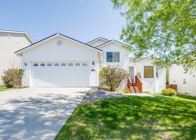 Property at 1810 NW Bella Vis, Pullman, WA 99163, 3 beds, 2 baths