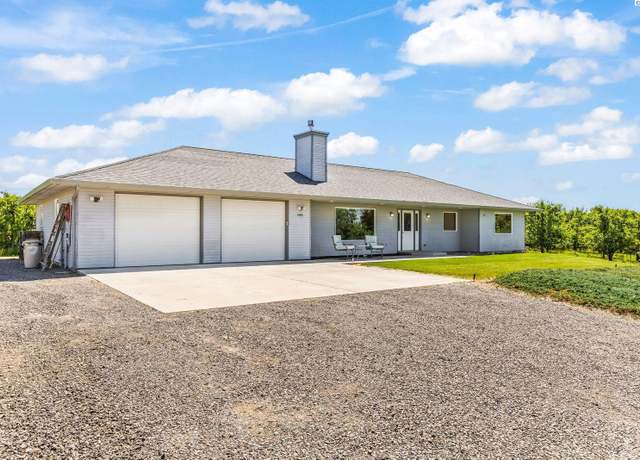 Property at 1486 Selah Heights Rd, Selah, WA 98942, 2 beds, 2 baths