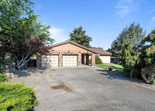 Property at 4506 S Rainier Ct, Kennewick, WA 99337, 3 beds, 2 baths
