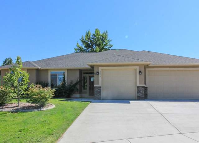 Property at 1066 N Montana St, Kennewick, WA 99336, 4 beds, 2 baths