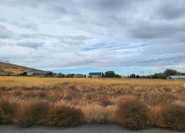 Property at 30655 Mammoth Dr, Kennewick, WA 99338