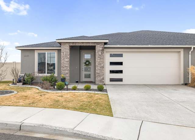 Property at 2220 Veneto St, Richland, WA 99354, 3 beds, 2 baths