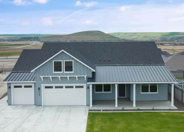 Property at 3923 Highview St, Richland, WA 99352, 4 beds, 3 baths