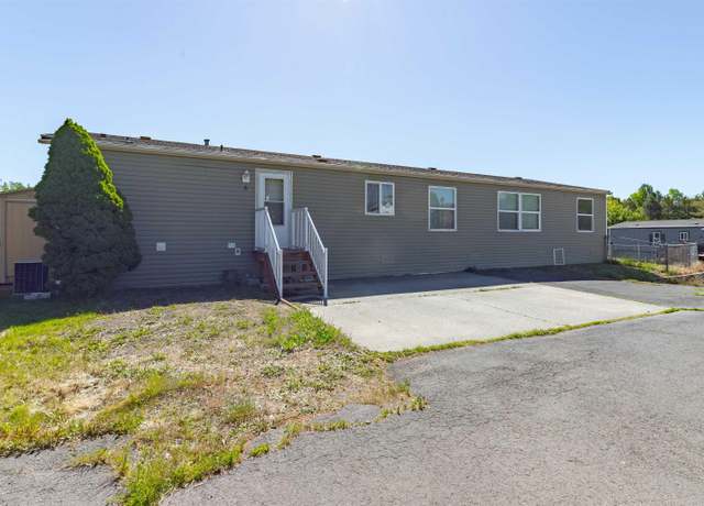 Property at 255 NW Golden Hill Dr. Sp #6 Dr #6, Pullman, WA 99163, 4 beds, 2 baths