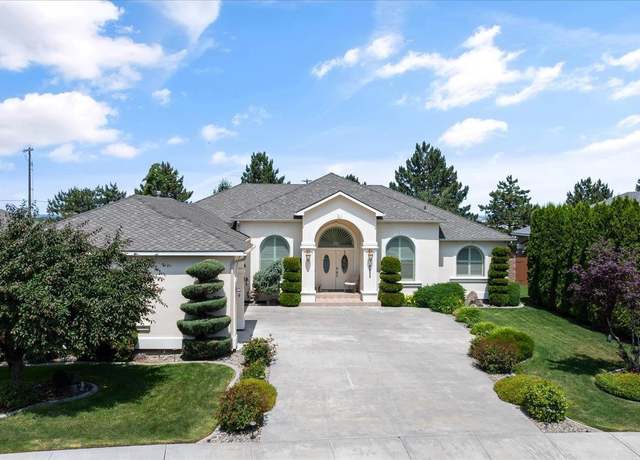 Property at 4222 W 32nd Ave, Kennewick, WA 99337, 4 beds, 2 baths