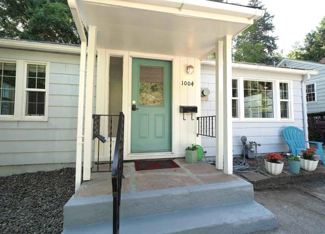Property at 1004 NE D St, Pullman, WA 99163, 4 beds, 2 baths