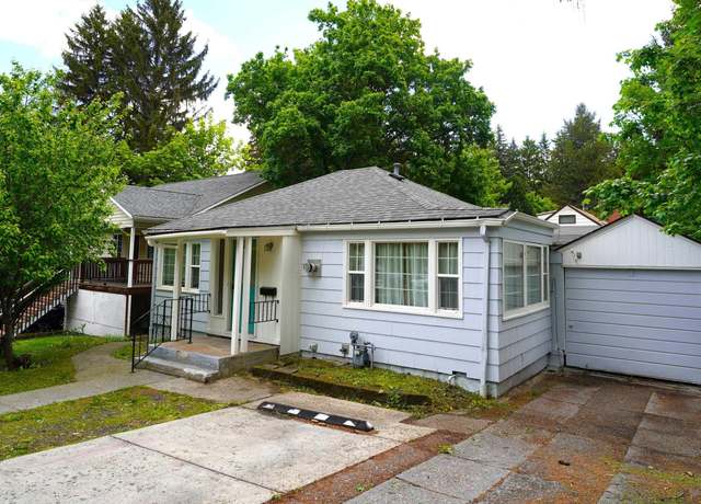 Property at 1004 NE D St, Pullman, WA 99163, 4 beds, 2 baths