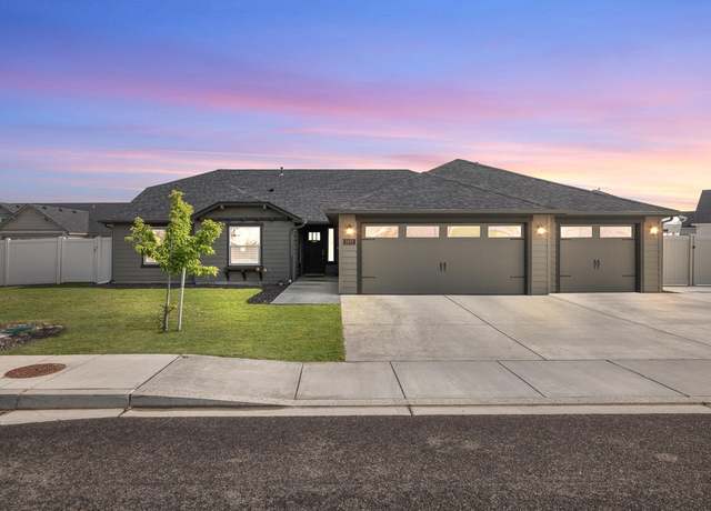Property at 3870 Curtis Dr, West Richland, WA 99353, 4 beds, 2 baths