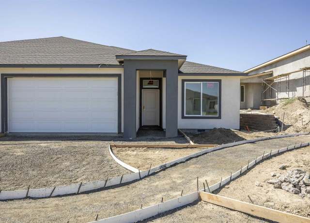 Property at 3741 Nuthatch St, Richland, WA 99352, 3 beds, 2 baths