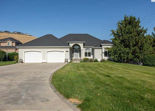 Property at 2760 Lapierre Canyon Dr, Kennewick, WA 99338, 3 beds, 2 baths