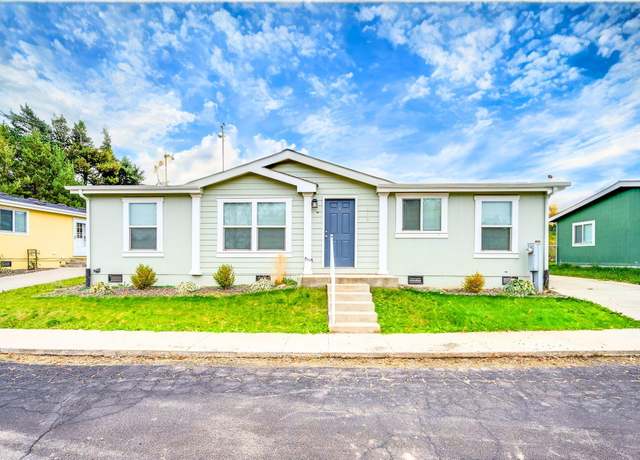 Property at 115 NW Glenhaven Dr, Pullman, WA 99163, 3 beds, 2 baths