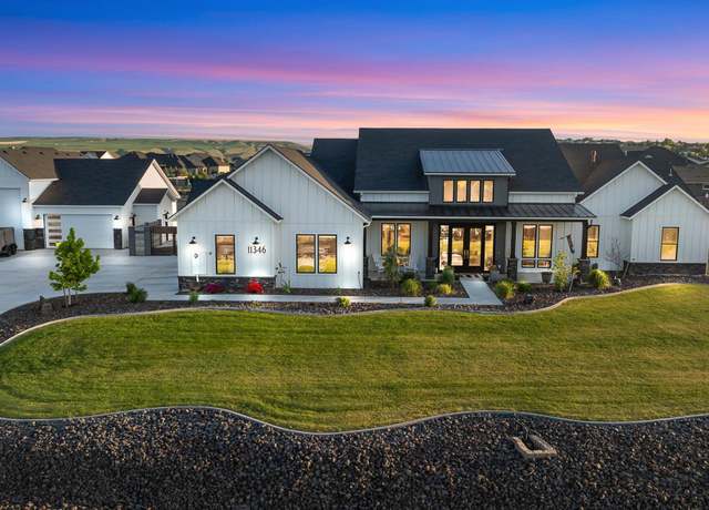 Property at 11346 S Steeplechase Dr, Kennewick, WA 99338, 3 beds, 3 baths