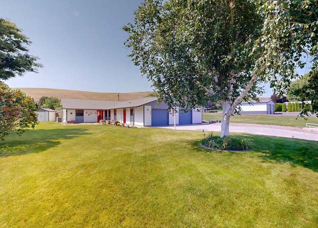 Property at 1909 W 43rd Pl, Kennewick, WA 99337, 3 beds, 2 baths