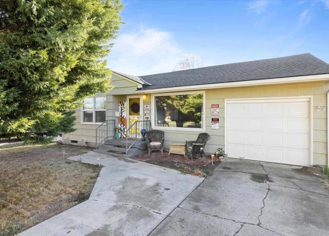 Property at 2021 W 2nd Ave, Kennewick, WA 99336, 3 beds, 1 bath