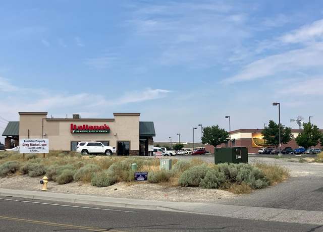 Property at 4800 Paradise Way, West Richland, WA 99353