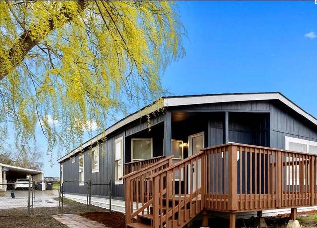 Property at 6403 James St, West Richland, WA 99353, 3 beds, 2 baths